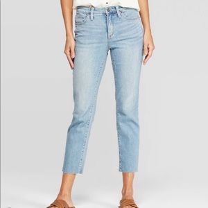 8/$60 NWOT High-Rise Cropped Straight Jeans